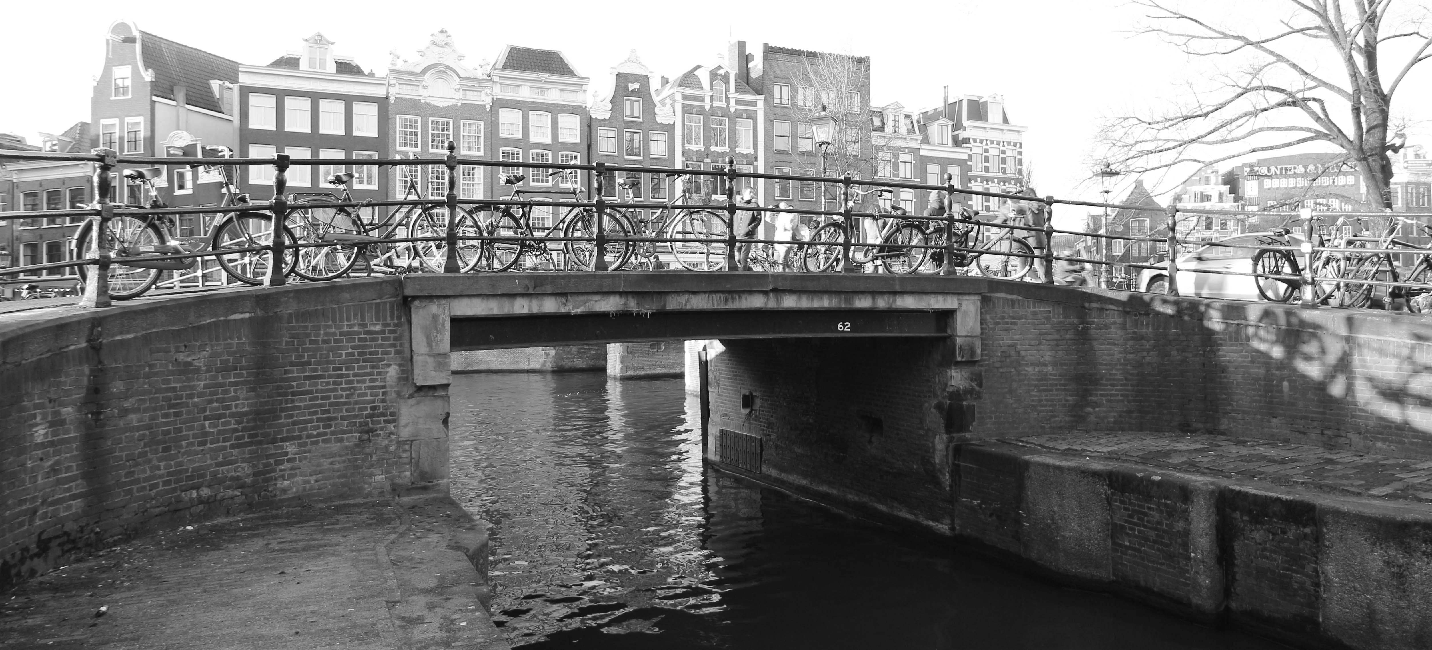 Bridge 62. Copyright: Bridges of Amsterdam (Luke Walker)